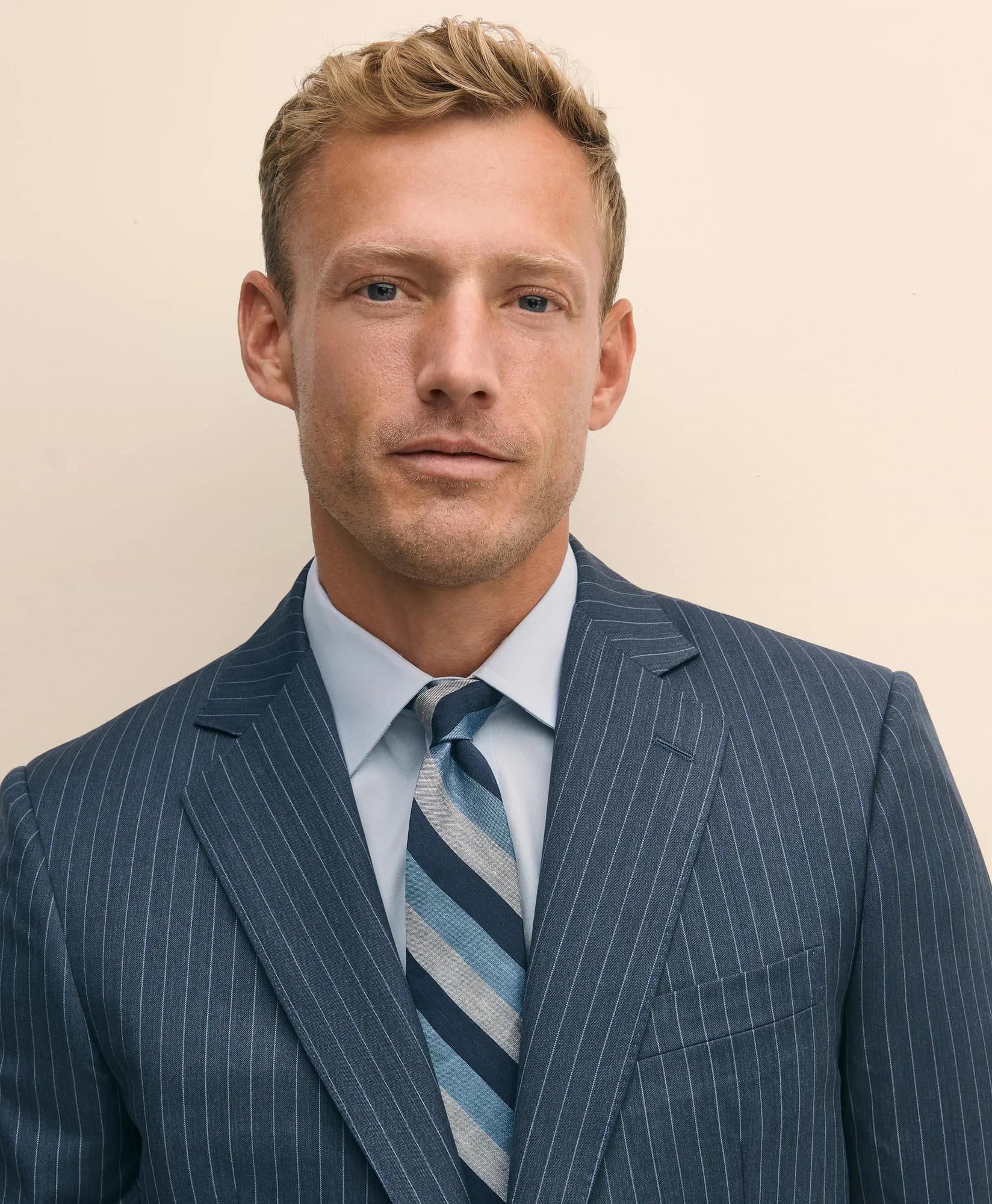 Classic Fit Wool Pinstripe 1818 Suit