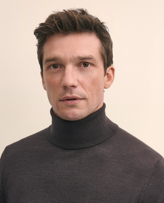 Ultimate Merino Wool Turtleneck Sweater