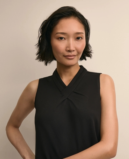 Cross-Neck Sleeveless Knit Top, image 3