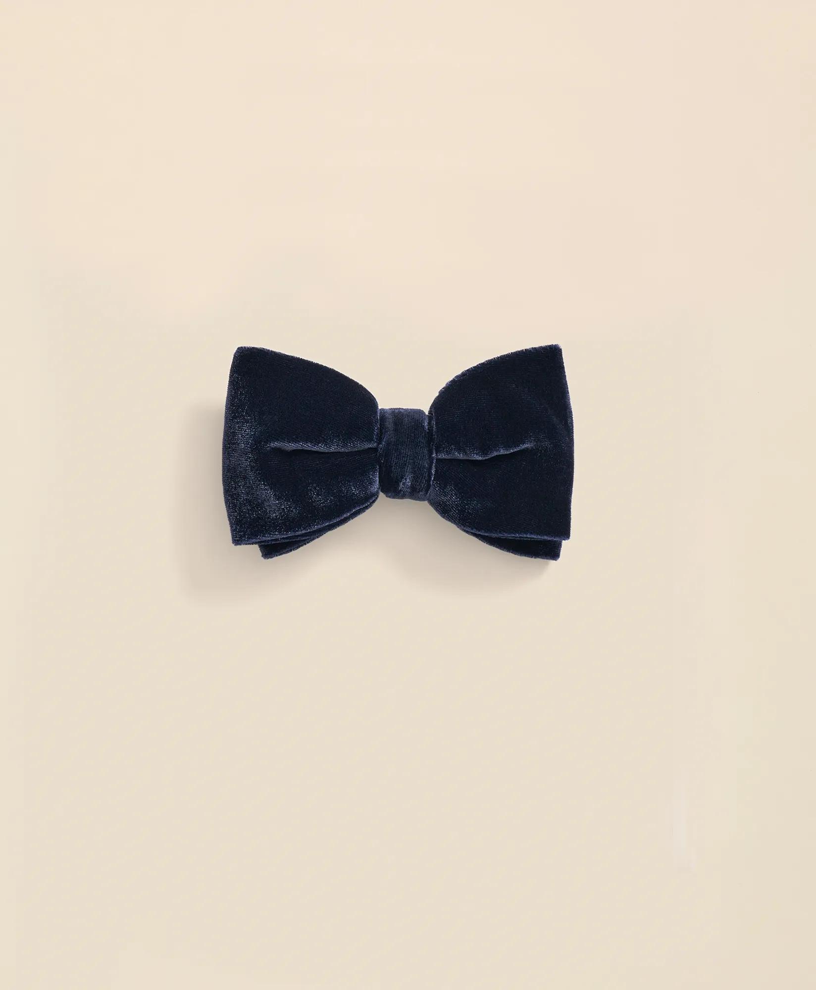 Formal Silk Blend Velvet Bow Tie, image 2