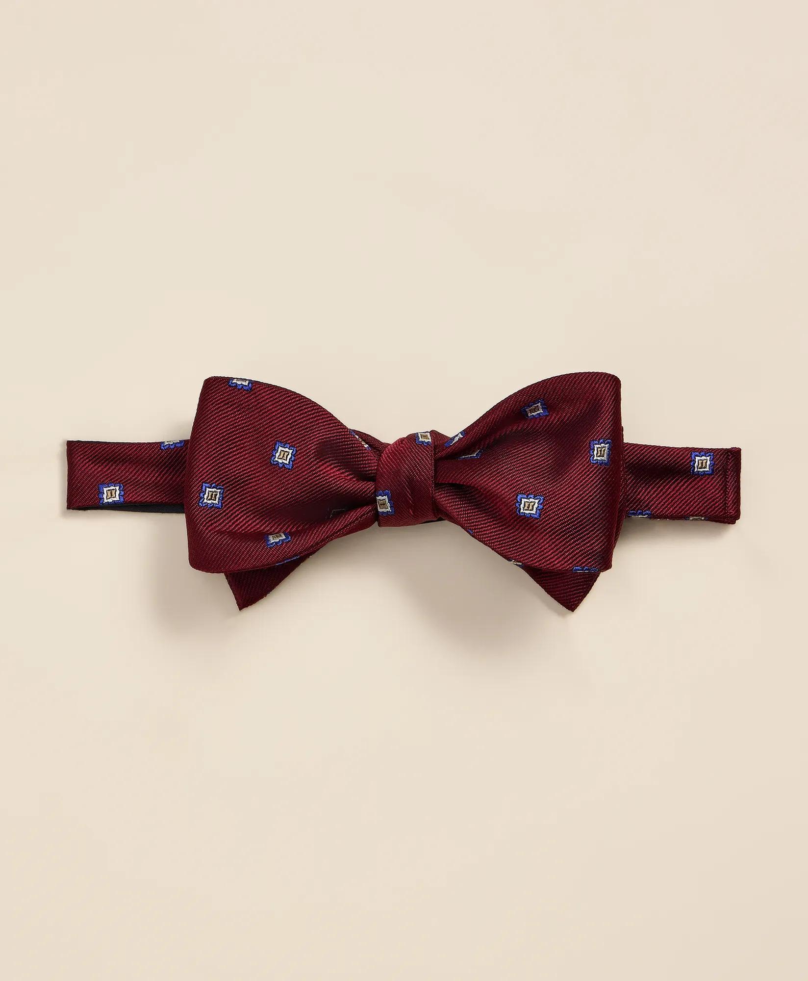 Silk Foulard Bow Tie, image 1