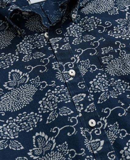 Signature Indigo Print Short Sleeve Sport Shirt in Indigo-Dyed Cotton, image 2