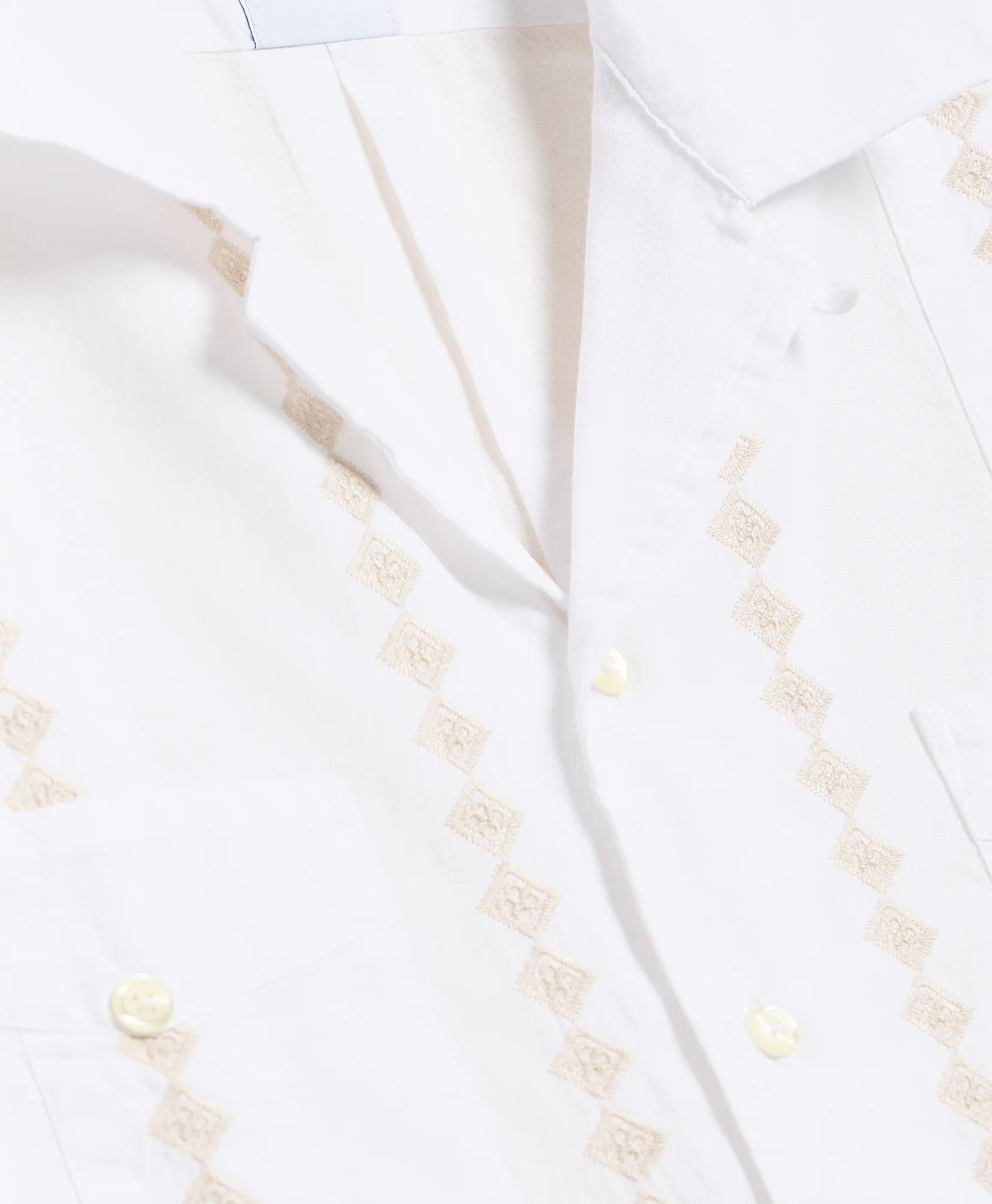 Cotton Guayabera Embroidered Short-Sleeve Shirt, image 2