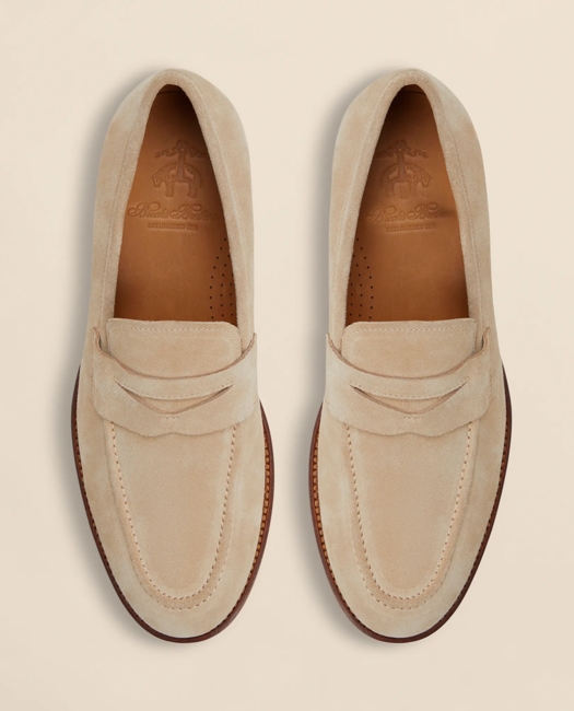 Shop Men's Shoes | Loafers, Boots, & Dress Shoes | Brooks Shop Men's Shoes | Loafers, Boots, & Dress Shoes | Brooks
