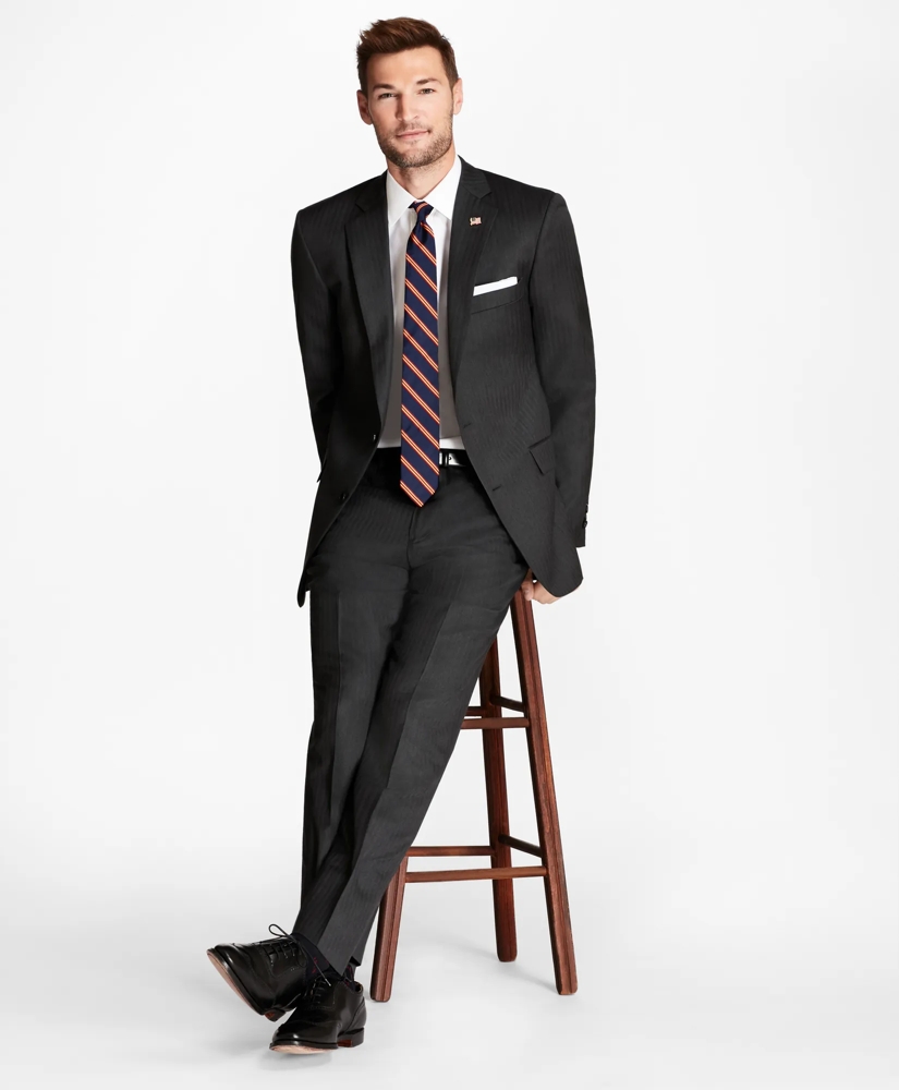 Classic Fit Grey Herringbone 1818 Suit, image 3
