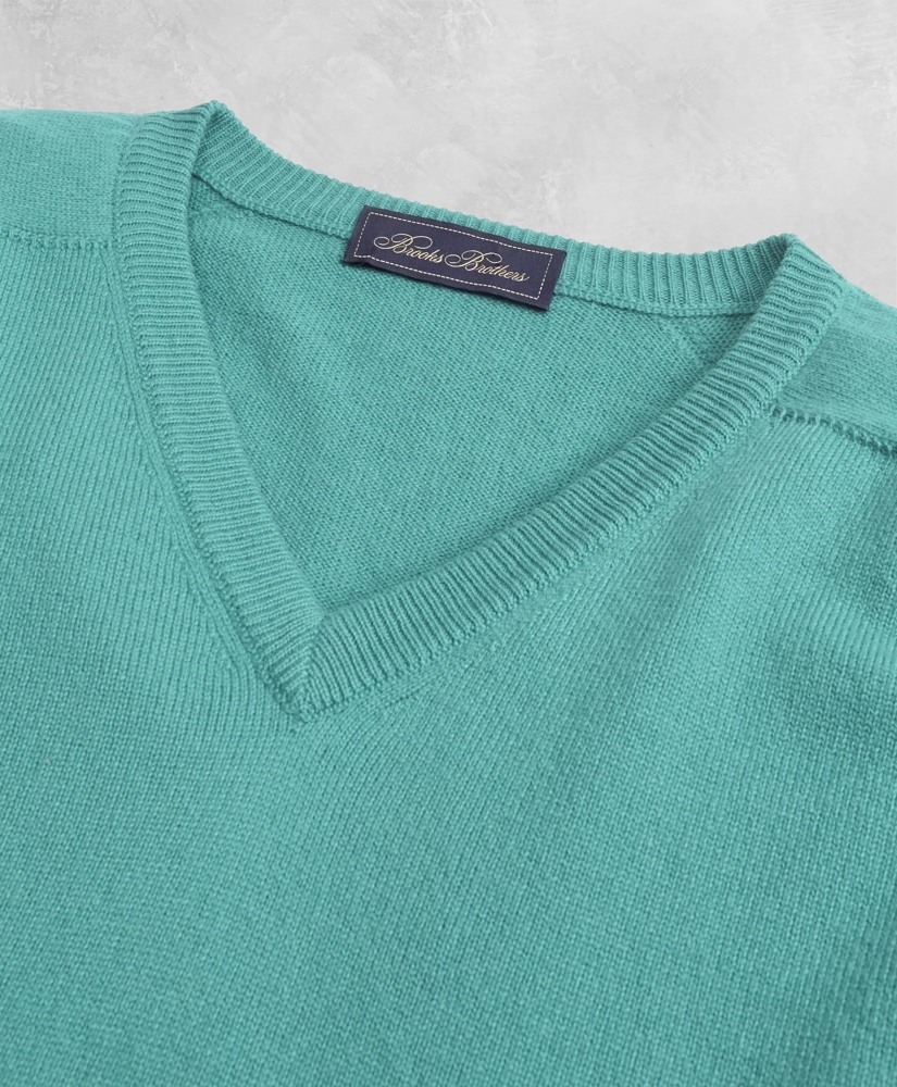 Golden Fleece&reg; 3-D Knit Cashmere V-Neck Sweater, image 2