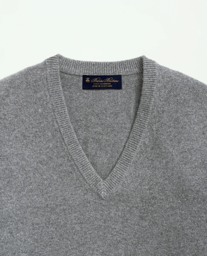 3-Ply Cashmere V-Neck Sweater, image 4