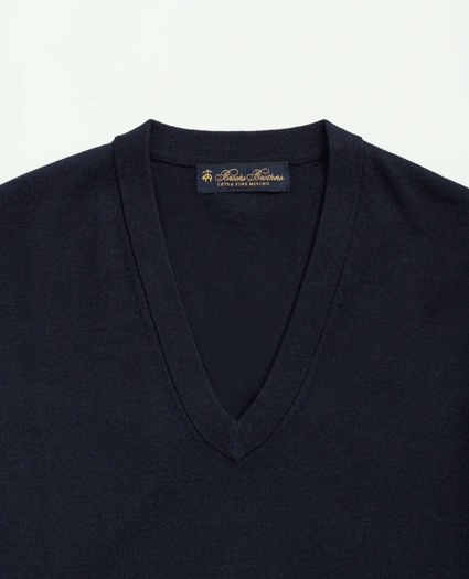 Ultimate Merino Wool V-Neck Sweater, image 2