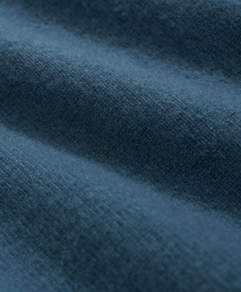 3-Ply Cashmere V-Neck Sweater, image 3