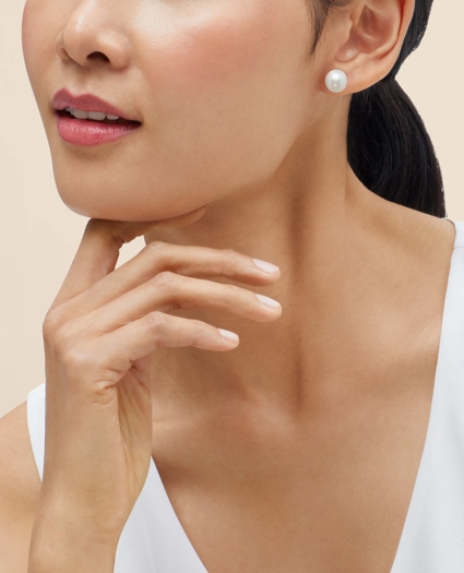 14k Gold Pearl Stud Earrings, image 2