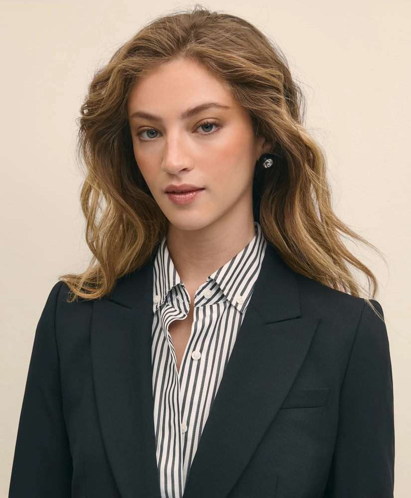 The Essentials Single-Breasted Peak Lapel in Wool Blend, image 3