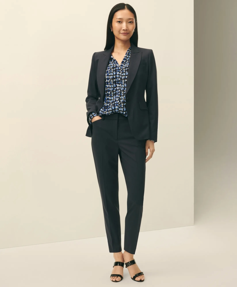 The Essentials Single-Breasted Peak Lapel in Wool Blend, image 3