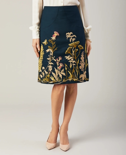 Floral-Embroidered Stretch Cotton Canvas Skirt Floral-Embroidered Stretch Cotton Canvas Skirt