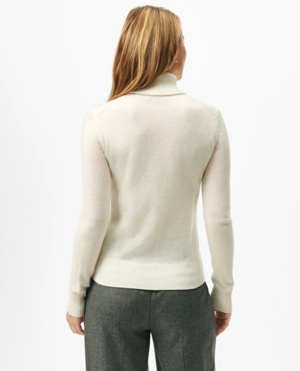 Cashmere Turtleneck, image 2