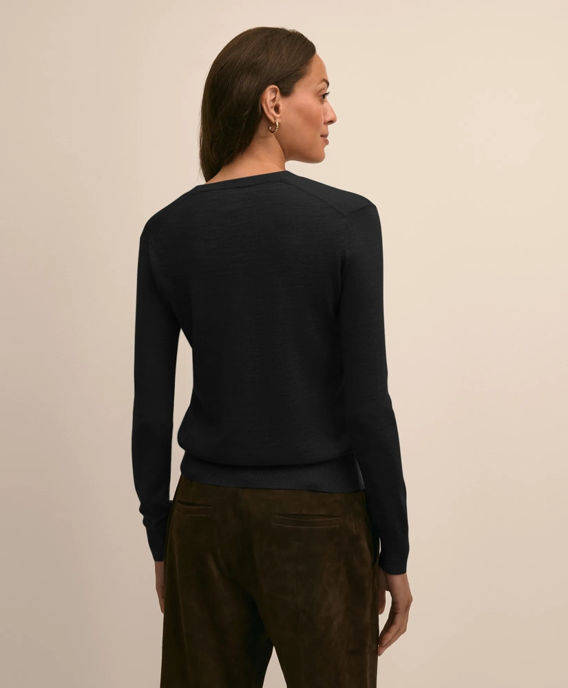 Ultimate Merino Wool V-Neck Sweater, image 4