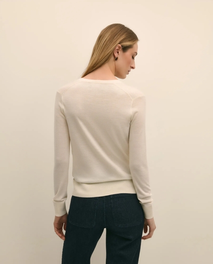 Ultimate Merino Wool V-Neck Sweater, image 3