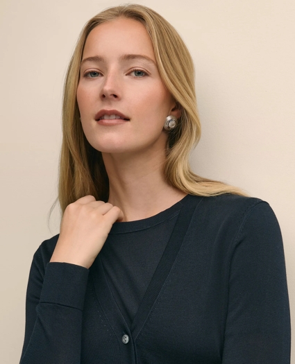 Cropped V-Neck Cardigan, image 4