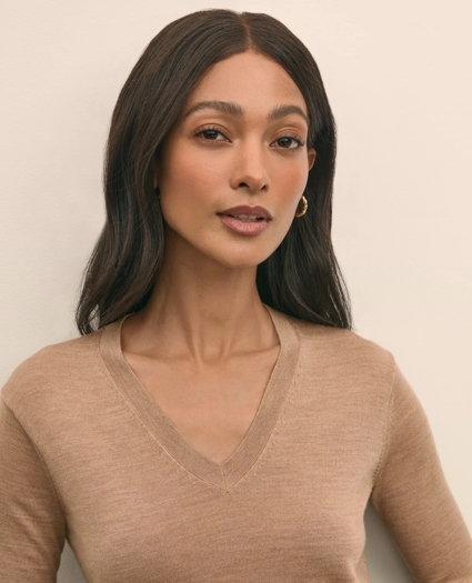 Ultimate Merino Wool V-Neck Sweater, image 4