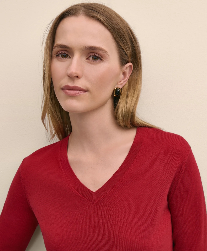 Ultimate Merino Wool V-Neck Sweater, image 3
