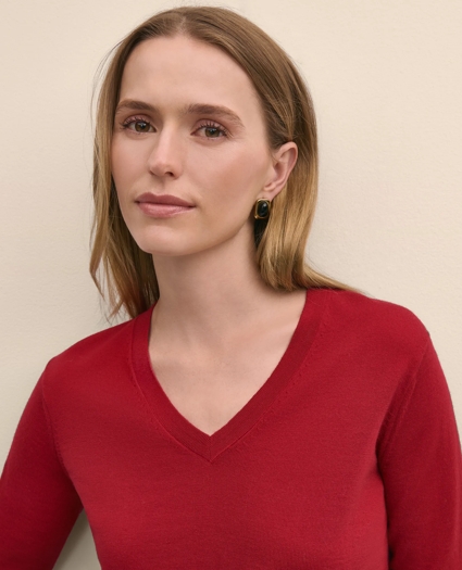 Ultimate Merino Wool V-Neck Sweater, image 3