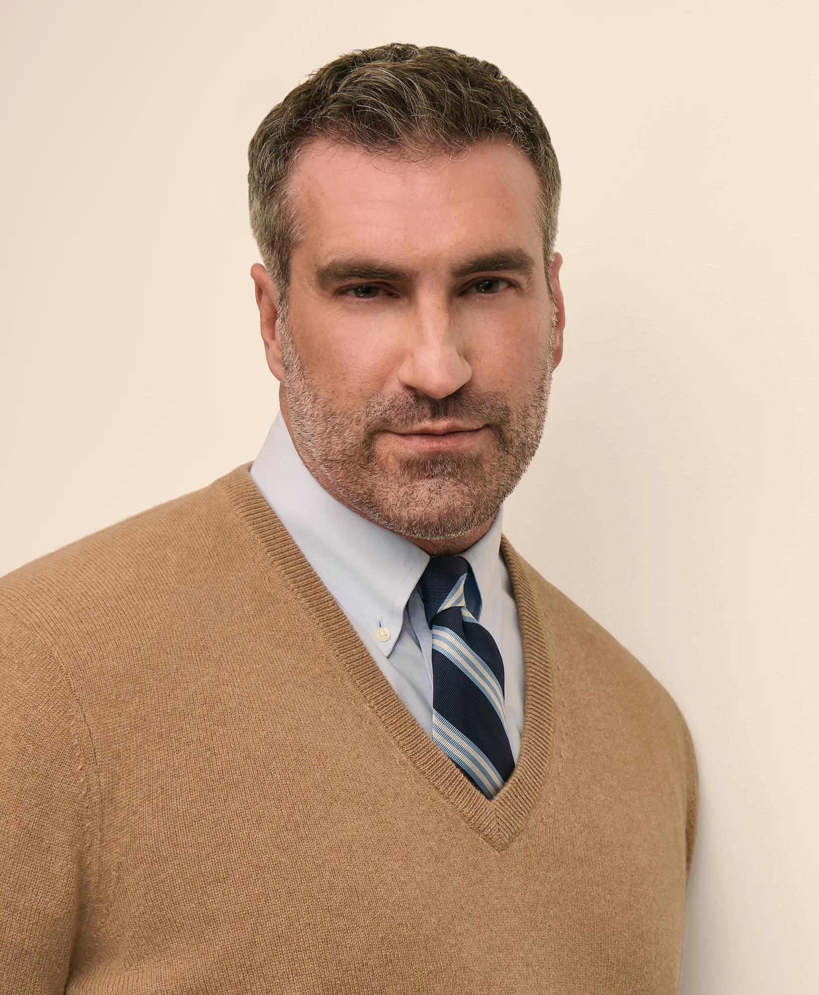 Big & Tall 3-Ply Cashmere V-Neck Sweater, image 2